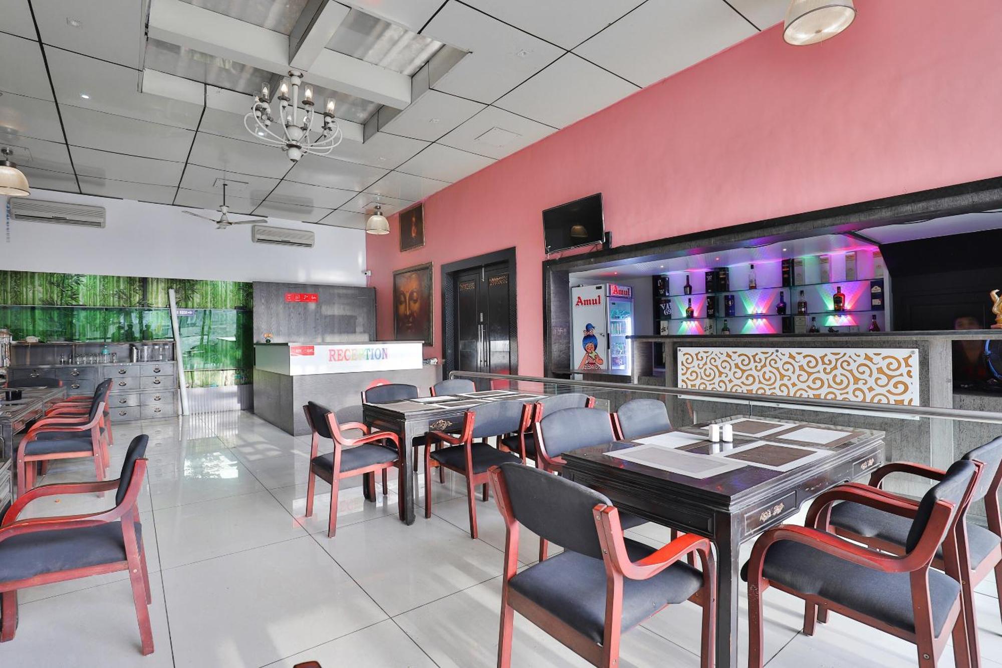 Hotel O Lotus Residency Daman Luaran gambar